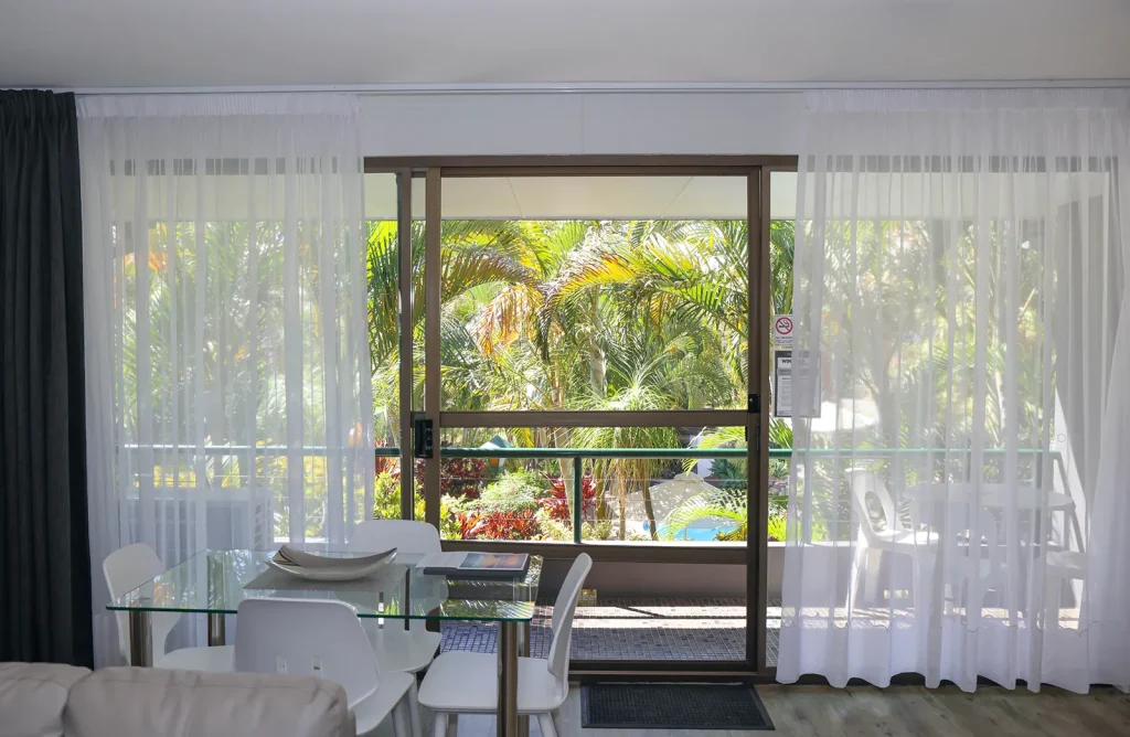 One Bedroom King Apartment – 1st Floor