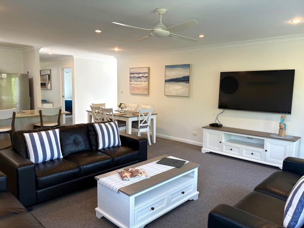 3 Bedroom Spa Lounge Dining